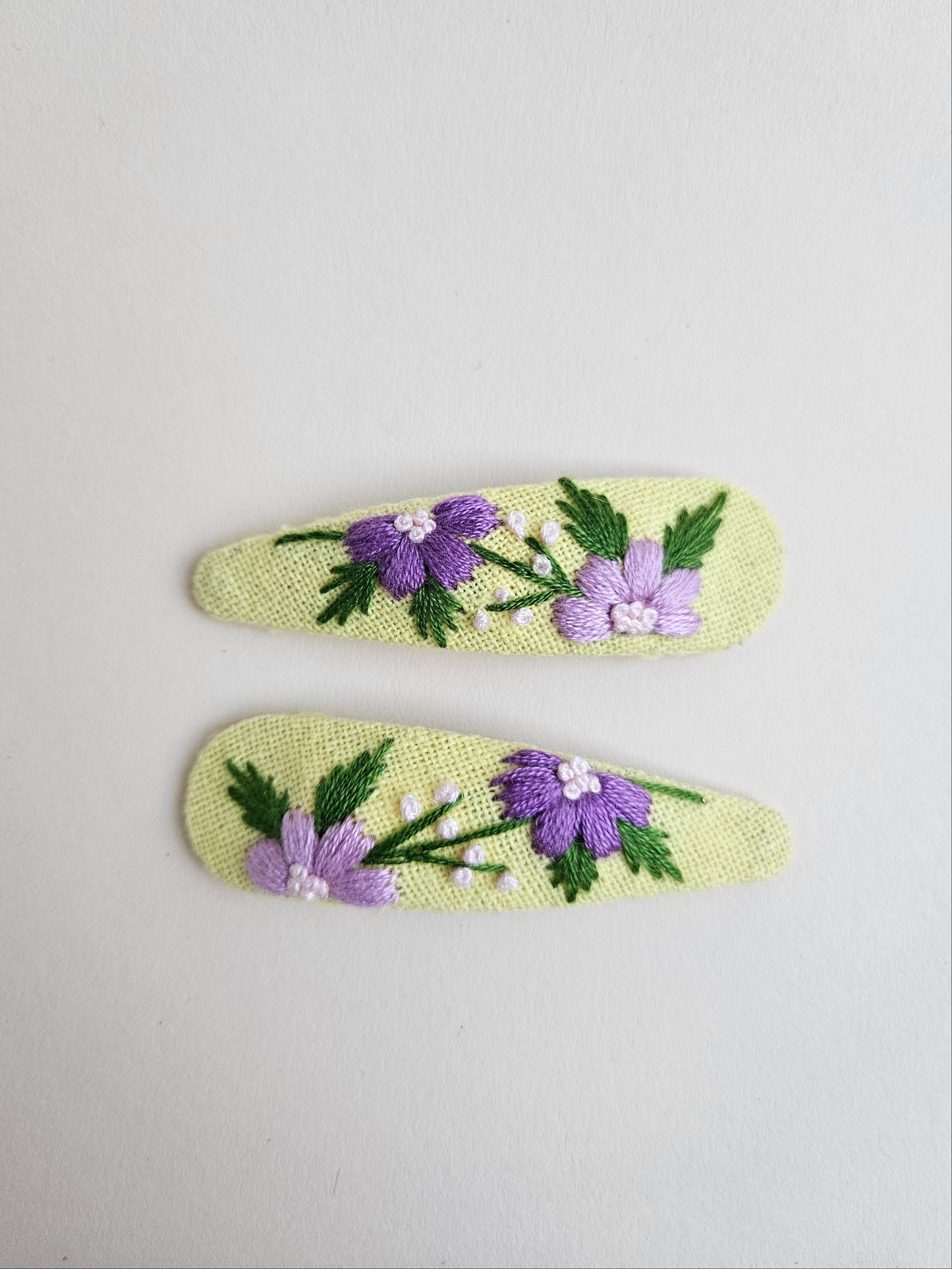 Hand-embroidery hair clips